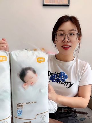 最近需要囤纸尿裤的妈妈们注意啦,#宜婴蚕丝裤 大活动一定要囤,比之前划算不少,还是添加真蚕丝的面层,亲肤穿一点也不闷热,好透气,关键吸量还大,一夜一片不漏尿,大品牌用着放心#宜婴纸尿裤 #拉拉裤 #纸尿裤 #母婴好物