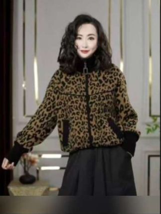 新款时尚洋气舒适加厚双面珍珠绒外套