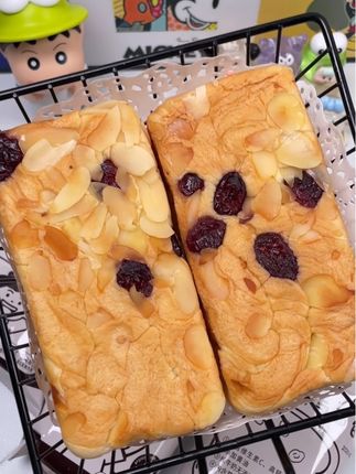 #黄油坚果面包#面包#追剧小零食 #太好吃了
