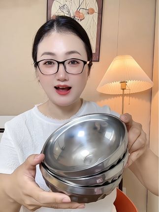 吃饭用这个双层隔热防烫不锈钢碗,再也不用担心孩子摔坏了!#不锈钢碗#碗#辅食碗#儿童碗#防烫碗