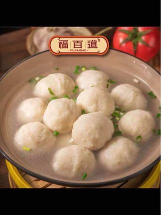 天冷了,很多人都喜欢在家吃火锅,那怎么能少的了这道#福州特色美食——#福州鱼丸!它不仅好吃,而且做法简单,水开后倒入鱼丸,煮至浮起即可食用。看看这刚出锅的鱼丸,#香气扑鼻 #q弹爽滑