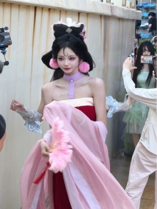 属实让人眼花缭乱 #洋娃娃#显眼包都来海洋公园了#全上海的显眼包都来了