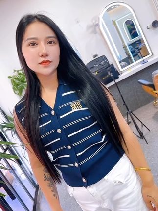 岁月的痕迹不是写在脸上,而是我们的白发#养发 #护发 #染发 #逗比夫妻日常