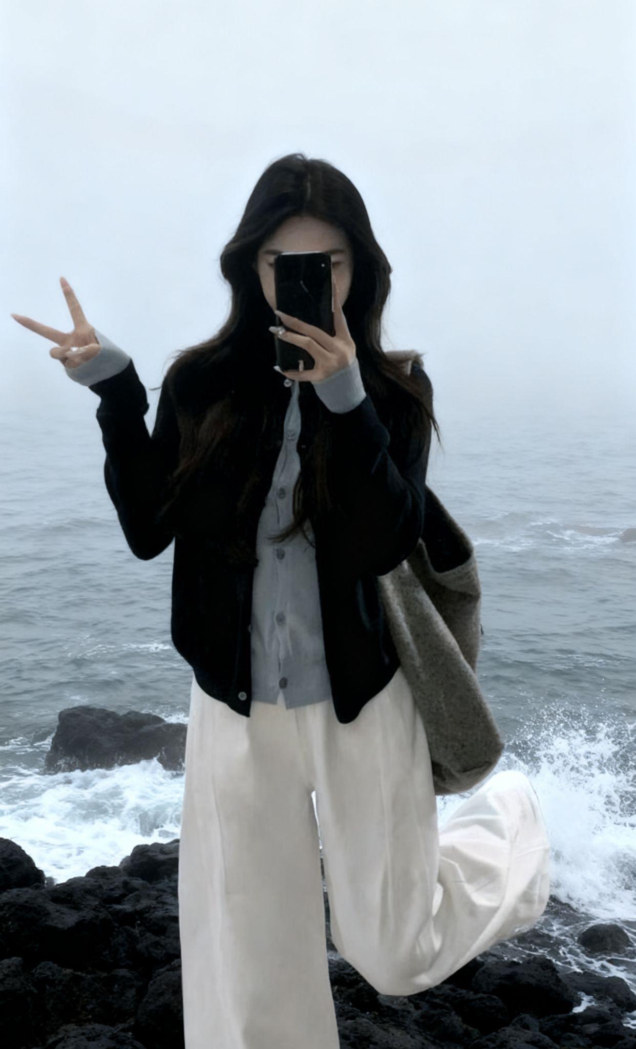 #早秋穿搭三分钟出门不是梦 #被秋日氛围感穿搭拿捏了 #早秋贵气感穿搭 #森系少女感穿搭 #日常通勤穿搭