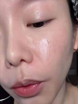 夏天不脱妆不显毛孔是什么很难的事吗!直接教给jejo底妆服帖一整天#底妆 #隐形毛孔 #妆前乳 #夏天控油