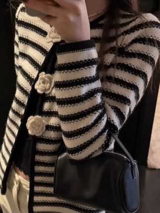早秋新款法式立体山茶花高级感针织衫毛衣小众条纹设计感开衫女#条纹控 #今日穿搭 #韩式穿搭 #约会穿搭 #ins穿搭
