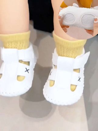 #我要上热门 春夏秋都可以穿的一双鞋来啦!又好看百搭又可爱~鞋底很柔软,适合6-12个月0-1岁#宝宝鞋#学步鞋#母婴好物#大数据推荐给有需要的人