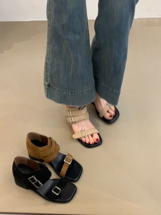 美拉德色系好高级,内增高显高显腿长#夏季凉鞋 #穿出高级感 #轻奢女鞋 #时尚美鞋 #罗马凉鞋