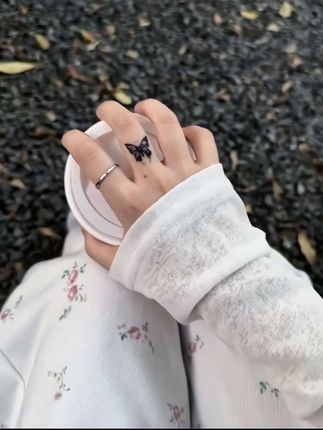 超适合夏天的小蝴蝶纹身贴!!快艾特会和你一起贴的好朋友吧~#纹身贴 #少女心好物 #是时候安排一下了 #小清新纹身 #快分享给你的好友