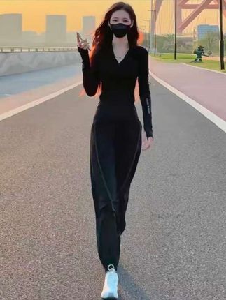 #穿搭 #显瘦穿搭 #气质穿搭 #美出高级感 #谁穿谁好看