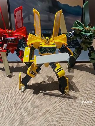 变身前:破雪糕 变身后:求求了给我玩会吧#变形玩具#玩具#玩个很新的东西 #雪糕