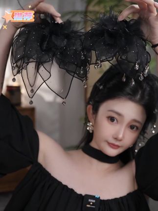 羽毛花瓣抓夹氛围感轻奢风百搭高级感顶夹优雅小众高级感气质发饰#优雅气质 #精致 #发型 #高级感 #发夹