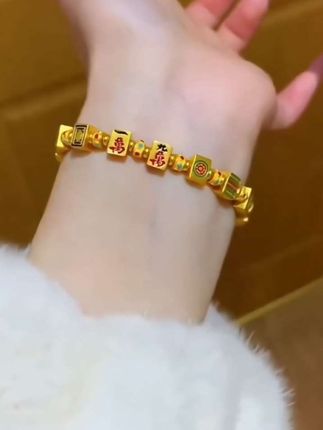 继十三幺之后,我们又出好牌咯~国粹爱好者快来接好运 #诗普琳 万花杠麻将手链#麻将手链 #十三幺#手串 #爱了爱了