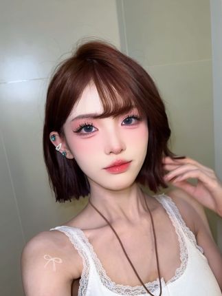 @烤雪糕🍟🦋 #美出高级感 #韩系发型 #分享妆容 #࿆甜࿆美࿆女࿆孩࿆ #抖音推广