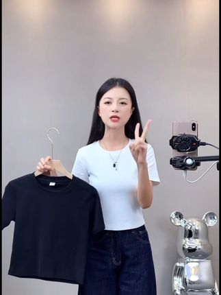 正肩短款T恤女2025夏季宽松高腰显瘦ins风纯色短袖百搭上衣小个子#休闲减龄穿搭 #显瘦显高显气质 #百搭上衣 #正肩短袖 #短袖推荐