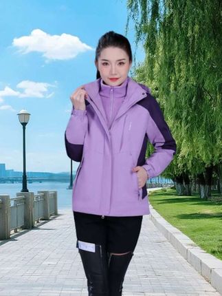 男女同款冲锋衣,外套穿搭#秋季新款 #休闲百搭 防风,防雨,防油 ,又保暖#秋冬穿搭 #时尚潮流穿搭 #做工精细