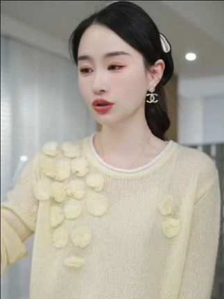 HELA AOMI“手工钩花”绵羊毛59.4%+山羊绒拼色针织衫CY5CC33418#减龄穿搭 #气质穿搭 #高级感穿搭 #高级女装