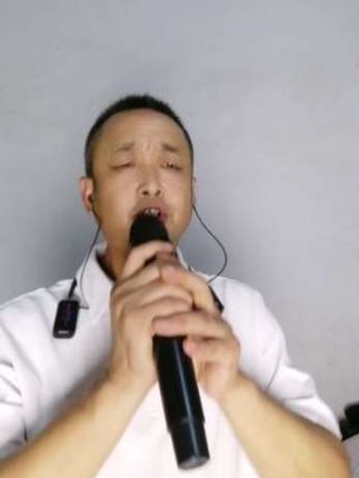 祝大家中秋节快乐! 但愿人长久 千里共婵娟 海上生明月 天涯共此时