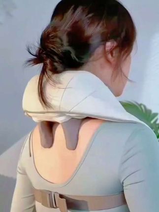 有了这款 #按摩器 #斜方肌按摩仪 #颈部按摩 真的太舒服了#好物推荐🔥