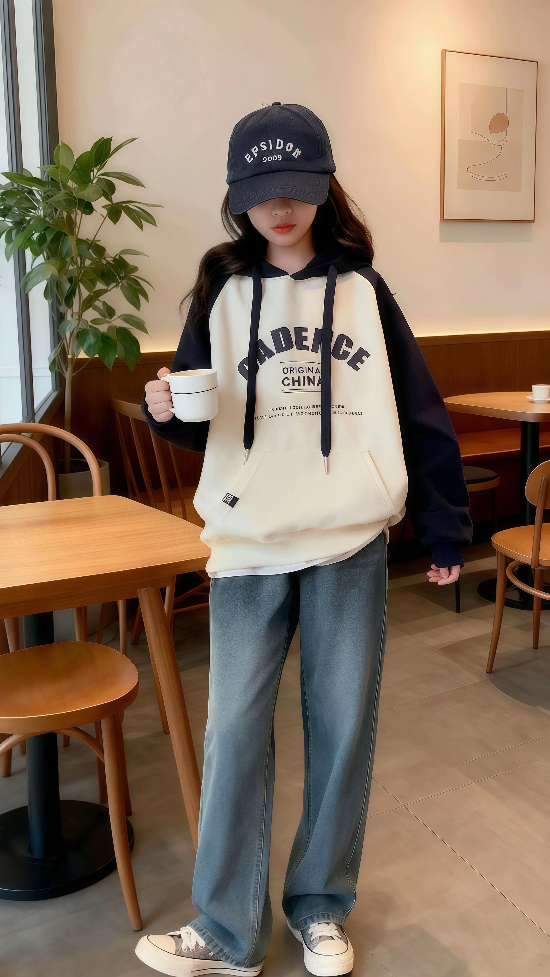 #秋日户外就穿琥珀系 #早秋松弛感穿搭 #早秋穿搭三分钟出门不是梦 #慵懒风穿搭 #出游穿搭 @抖加🔥上热门🔥dou+🔥热点宝