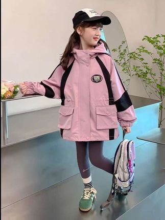#女童连帽外套 #女童外套 #女童冲锋衣 #女童冲锋衣外套 #女童外套推荐 @巨量千川