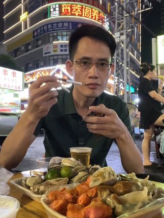 我不要等雨停 而是要在风雨中前行#打工人 #陪一根 #路上的老李