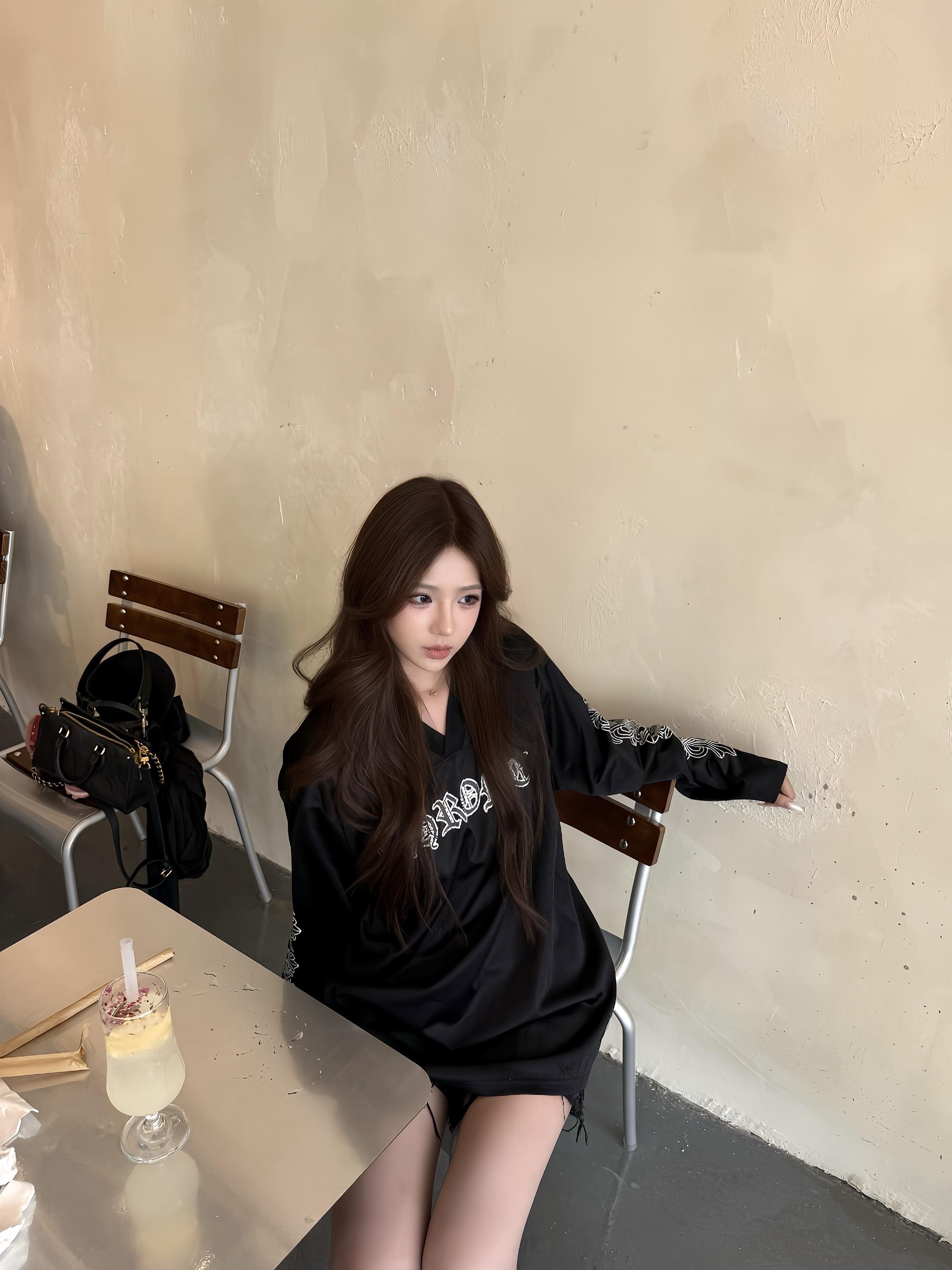 能不能借着天冷的理由 再靠近你一些#07