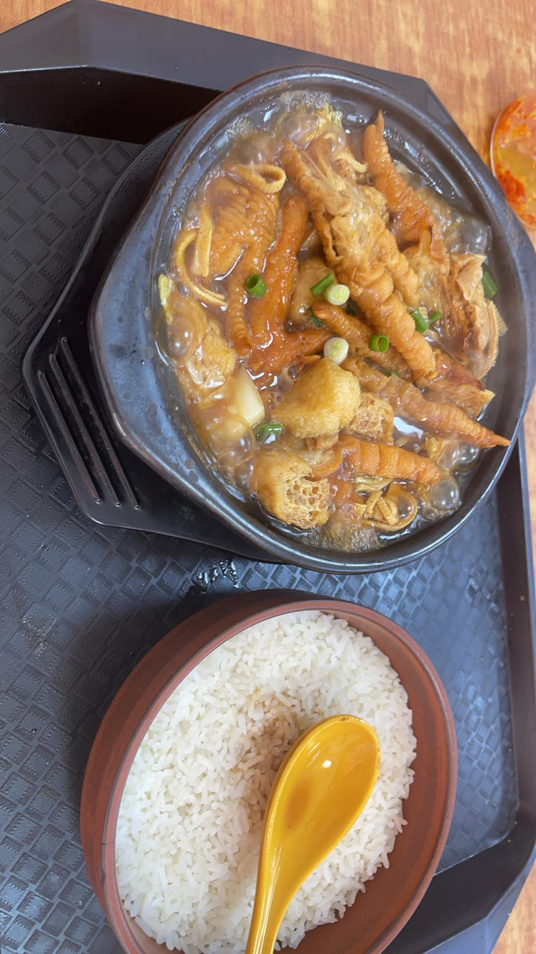 黄焖鸡米饭
