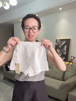 班喜迪家的这条五分短裤,百搭又洋气#夏季穿搭 #透气舒适 #夏季必备 #女宝短裤 #夏日穿搭