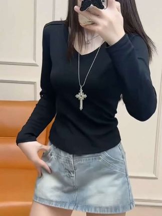 纯欲气质鱼骨修身显瘦辣妹纯色经典百搭上衣女生穿搭#女装#上衣 #百搭上衣 #小性感