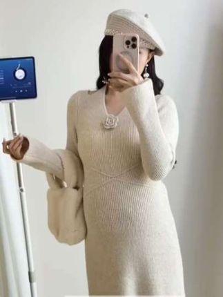 #一个身体两个心跳 #孕妇装新款 高个子孕妇连衣裙秋装新款孕妈秋季长裙孕期高级感秋冬孕妇装裙子#时尚孕妇装 #孕妇装推荐 #孕期穿搭 @DOU+小助手