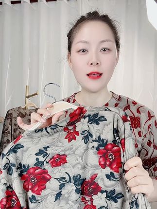 秋冬休闲时尚保暖上衣#面料柔软舒适 #遮肉显瘦 #保暖又好看 #不挑年龄不挑身材 #秋冬穿搭