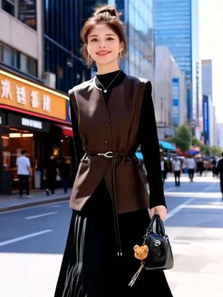 #时尚女装 #减龄气质 #春秋穿搭 #优雅气质 #穿出自信穿出美丽