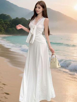 法式气质无袖白色修身A字连衣裙~#夏季穿搭 #优雅气质 #穿出你的时尚你的感觉 #穿美裙赴夏日之约  #气质仙女裙穿搭