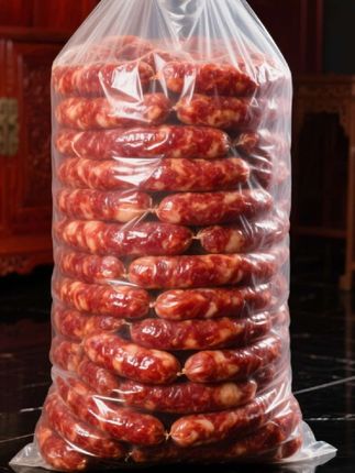 挖到宝了,就是这个广式腊肠!炒着吃还是蒸着吃,都很好吃!