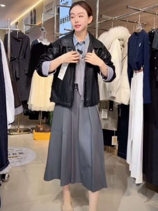 2025超火韩系休闲翻领小皮衣女秋季独特超好看高端皮夹克短款外套#皮衣 #韩系休闲风 #休闲翻领小皮衣 #高端气质皮衣 #短款皮夹克