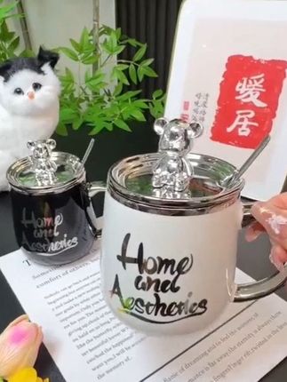 这杯子买回去你眼光可就太好了!电镀银的设计,再搭配上这种英文字母,就真的好有潮流感。#好物推荐🔥 #餐具 #陶瓷碗 #玻璃杯 #颜值餐具
