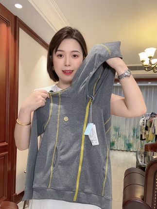 反季给女儿淘到一件春秋款纯棉外套,上身高级显档次!品质完全不输大牌货,时尚百搭运动风搭配亲子装超好看!#反季特卖 #女童外套 #女童外套秋季新款 #中大童女孩衣服推荐 #休闲运动外套
