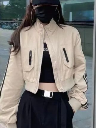 2025新款时髦机车条杠后背字母外套女宽松百塔棒球服夹克 #秋季新款#女装搭配#棒球服外套 #夹克上衣 #谁穿谁好看系列