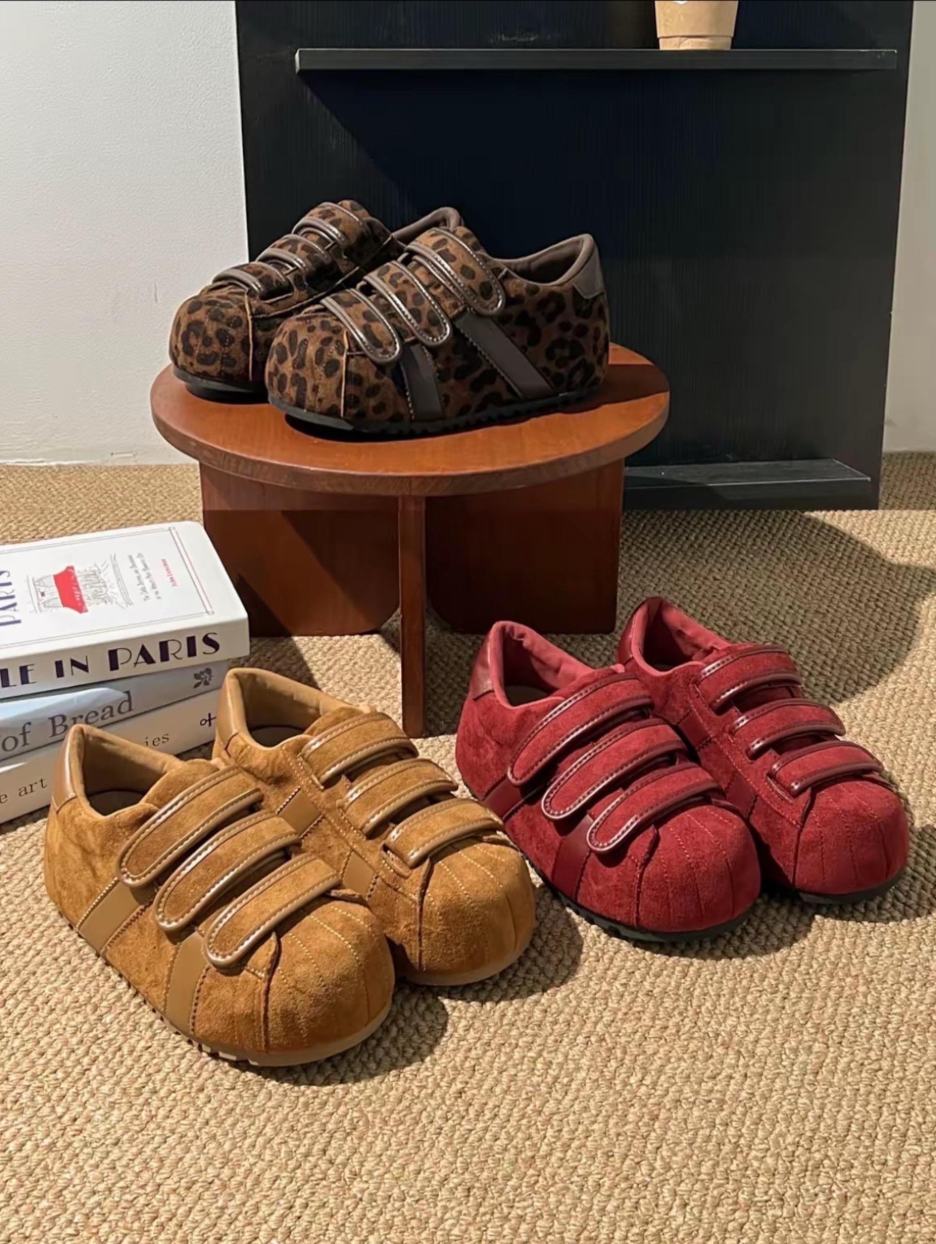 小个子魔术贴休闲面包鞋