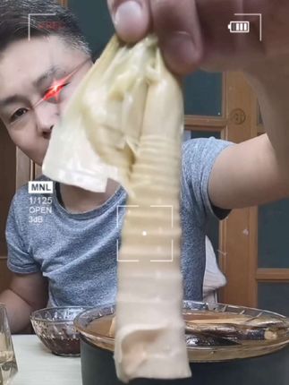 关注三农,支持国货,用我们的微弱之光划破这个一片混沌#关注三农 #支持国货 #手剥笋清脆爽口 #手剥笋开袋即食