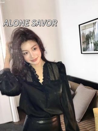 姐妹们 这小衬衫一穿 你老公不得吧唧你好几口(秋季复古蕾丝拼接小衫衬衫)