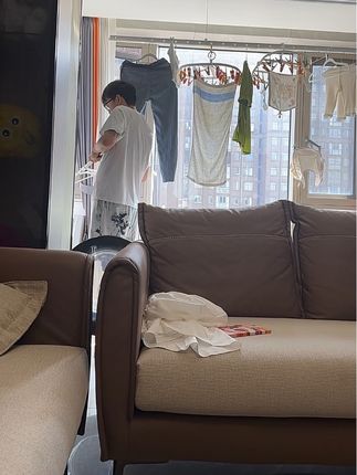 马上出发杭州了,行李卫生收拾好,婷宝一晚上没怎么睡,我知道婷宝很紧张。担心播不好,担心手术,但是其实我最担心的是她的身体,这一次我会全力以赴!@婷宝💗(16号家纺首次专场)