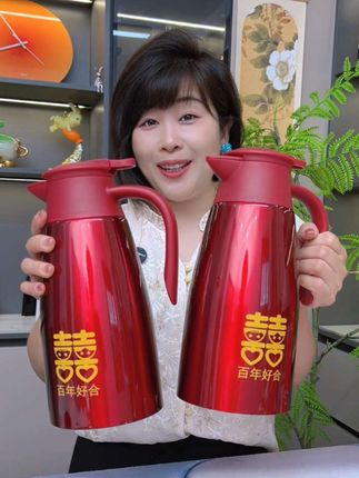 国庆或则下半年结婚办喜事,可以准备这款#陪嫁水壶 ,不锈钢材质,保温效果很好,寓意也很好#不锈钢保温壶 #结婚用品 #陪嫁用品 #保温壶