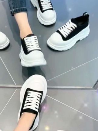 克利麦昆帆布鞋女2025新款松糕鞋厚底小白鞋百搭休闲老爹鞋增高鞋#帆布鞋 #帆布鞋女 #帆布鞋推荐