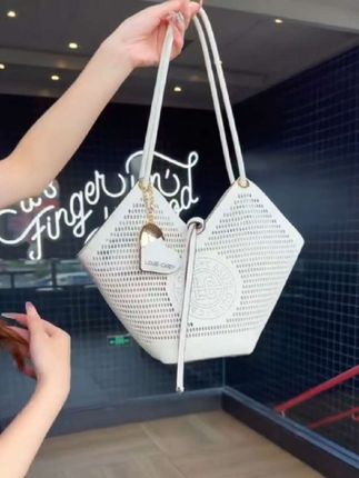 路易卡迪时尚女包 ,这款包包太好看了#路易卡迪 #包包推荐 #高级感包包 #美包分享 #包包