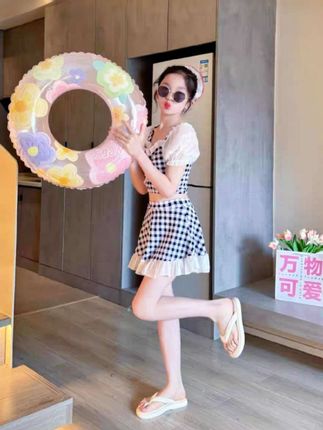 女童2025新款泳衣夏季中大儿童格子游泳衣套装公主风女孩泳装洋气#女童泳衣#儿童泳衣#分体泳衣公主风泳衣#泳衣套装