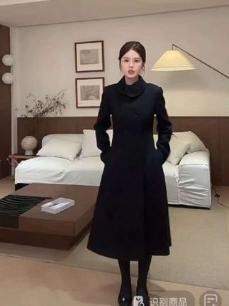 韩版小翻领分割线双排扣小香设计感毛呢大衣 韩剧女主角既视感秋冬氛围感拉满!上身挺括有型 收腰显瘦 慵懒随性又气质 #美出高级感#毛呢大衣