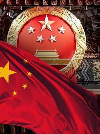 如果信仰有颜色,那一定是中国红#五星红旗迎风飘扬 #红旗汽车摆件#爱国正能量