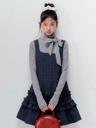 【甜糖】~秋季韩系学院风长袖格纹背带连衣裙女miu系穿搭短裙#今日穿搭 #学院风穿搭 #慵懒风穿搭 #针织衫